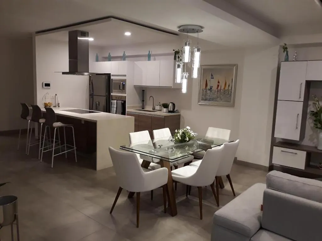 Lujoso Departamento En La Quinta Avenida Apartment Playa del Carmen